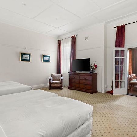 The Robertson Hotel 외부 사진