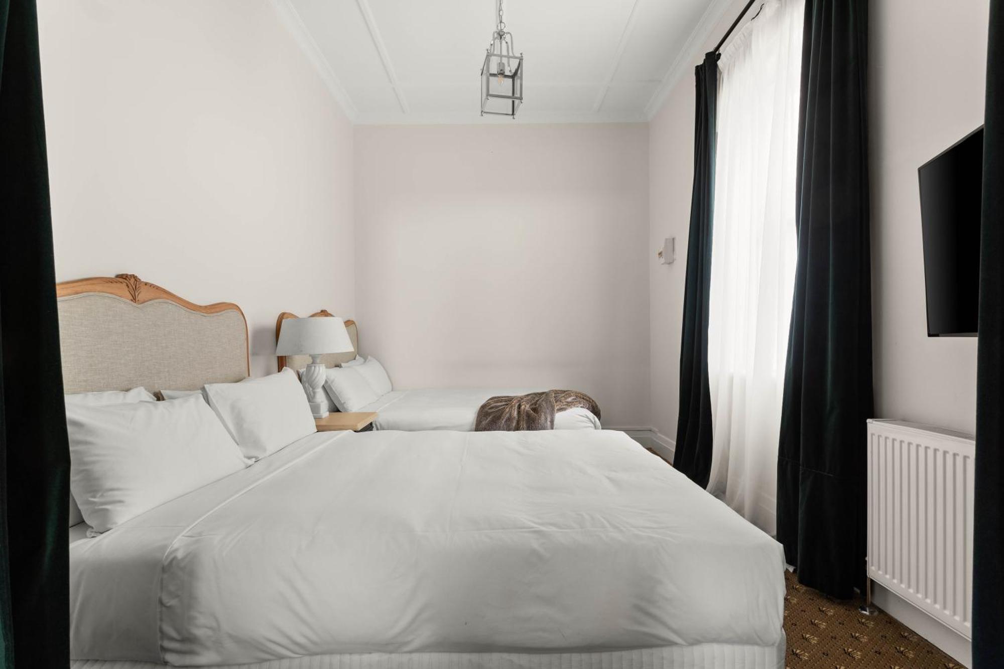The Robertson Hotel 외부 사진