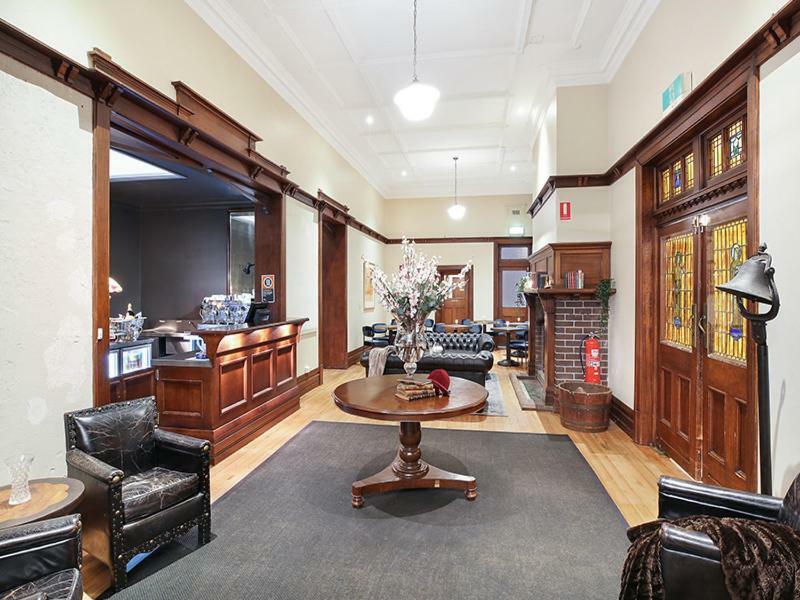 The Robertson Hotel 외부 사진