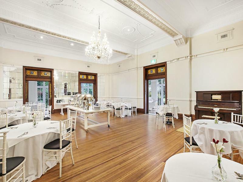 The Robertson Hotel 외부 사진